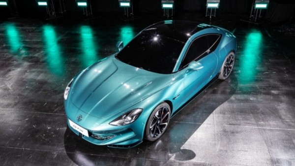 MG Cyber GTS показал закрытую версию родстера Cyberster MG Cyber GTS показал закрытую версию родстера Cyberster