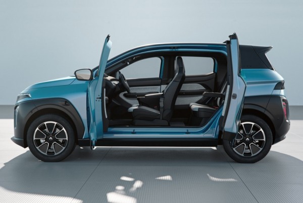 Рассекречен интерьер электромобиля Атом Рассекречен интерьер электромобиля Атом