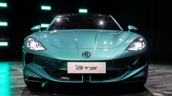 MG Cyber GTS показал закрытую версию родстера Cyberster MG Cyber GTS показал закрытую версию родстера Cyberster