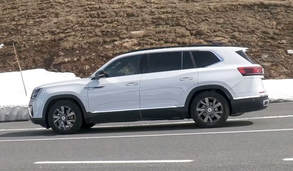 Новый Volkswagen Teramont замечен на тестах Новый Volkswagen Teramont замечен на тестах