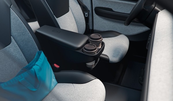 Рассекречен интерьер электромобиля Атом Рассекречен интерьер электромобиля Атом