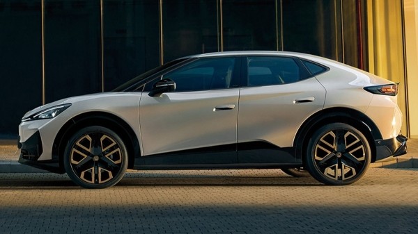 Volkswagen ID.Unyx на базе Купры: официальный дебют Volkswagen ID.Unyx на базе Купры: официальный дебют