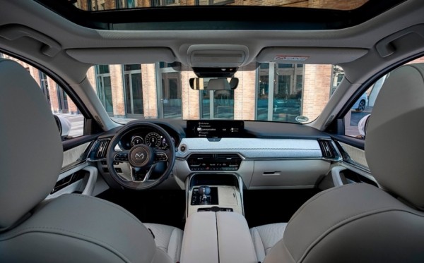 Эксперты назвали любимые праворульные автомобили россиян в 2024 году Эксперты назвали любимые праворульные автомобили россиян в 2024 году