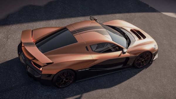 Гиперкар Nevera от Rimac представлен в эксклюзивном медном цвете Гиперкар Nevera от Rimac представлен в эксклюзивном медном цвете