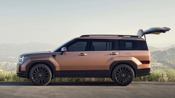 Hyundai массово отзывает тысячи кроссоверов Santa Fe Hyundai массово отзывает тысячи кроссоверов Santa Fe