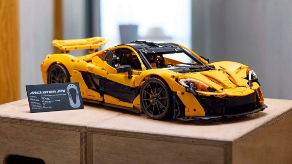 Новый Lego Technic McLaren P1 стоит дорого, но оно того стоит Новый Lego Technic McLaren P1 стоит дорого, но оно того стоит