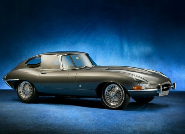 В России выставили на продажу «Самый красивый автомобиль в мире» В России выставили на продажу «Самый красивый автомобиль в мире»