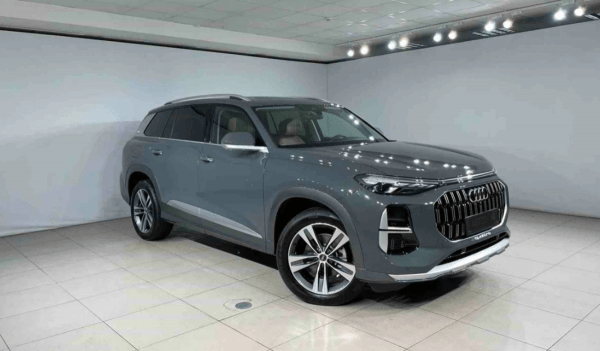 В Россию привезли кроссоверы Audi Q6 нового модельного года