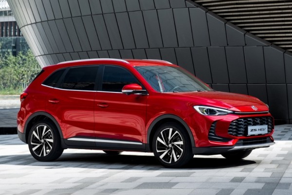 В Европе представлен кроссовер MG ZS второго поколения В Европе представлен кроссовер MG ZS второго поколения