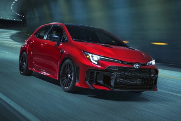 Обновленный хот-хэтч Toyota GR Corolla: теперь с «автоматом» Обновленный хот-хэтч Toyota GR Corolla: теперь с «автоматом»