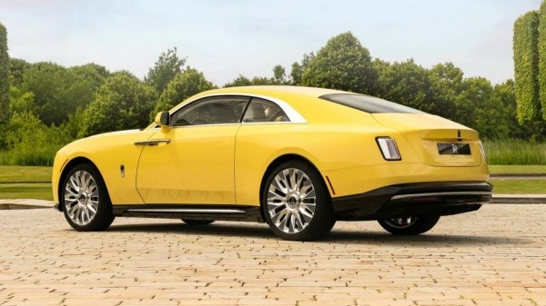 Уникальный Rolls-Royce Spectre Semaphore создан в честь Калифорнии Уникальный Rolls-Royce Spectre Semaphore создан в честь Калифорнии