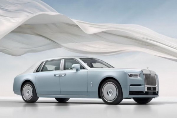 Rolls-Royce Phantom Scintilla: керамика и 870 тысяч стежков Rolls-Royce Phantom Scintilla: керамика и 870 тысяч стежков