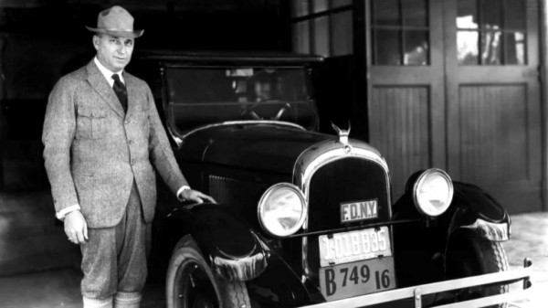 Наследник Уолтера Крайслера хочет выкупить компанию у концерна Stellantis Наследник Уолтера Крайслера хочет выкупить компанию у концерна Stellantis