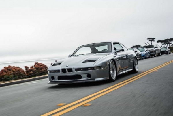 В США построили классическую «восьмерку» BMW с двигателем V10 В США построили классическую «восьмерку» BMW с двигателем V10