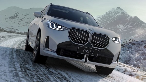 Кроссовер BMW X3 впервые обрел длиннобазную версию Кроссовер BMW X3 впервые обрел длиннобазную версию