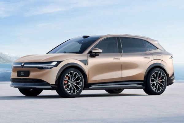 Среднеразмерный кроссовер Zeekr 7X полностью рассекречен Среднеразмерный кроссовер Zeekr 7X полностью рассекречен