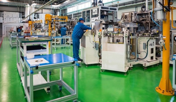 Дайджест дня: Mythos на испытаниях, электромоторы Автотора и другие события индустрии Дайджест дня: Mythos на испытаниях, электромоторы Автотора и другие события индустрии