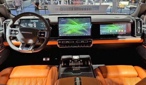 Внедорожник Mengshi M800: еще больше эпатажа и немецкое участие Внедорожник Mengshi M800: еще больше эпатажа и немецкое участие