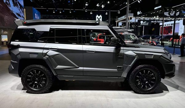 Внедорожник Mengshi M800: еще больше эпатажа и немецкое участие Внедорожник Mengshi M800: еще больше эпатажа и немецкое участие