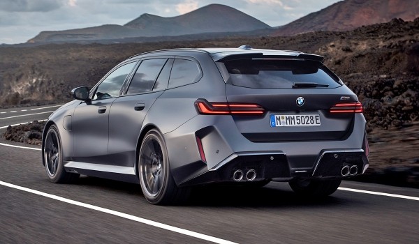 Универсал BMW M5 Touring: третье пришествие Универсал BMW M5 Touring: третье пришествие