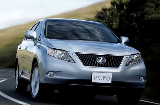 Эксперты назвали 12 самых надежных и быстрых японских седанов