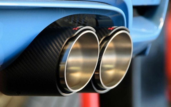 Как водители в России решают проблему с дорогой заменой катализаторов