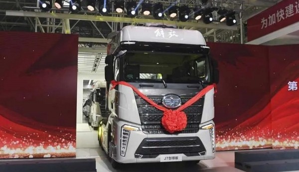 Китайские бренды заполонили российский рынок грузовиков после ухода мировых производителей