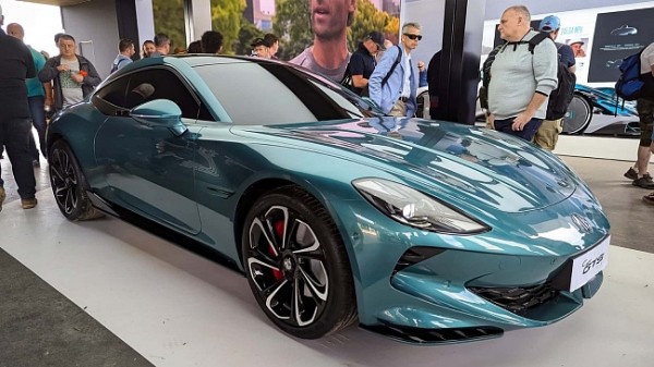 MG ZS Hybrid+ или стильный гибридный кроссовер из Китая MG ZS Hybrid+ или стильный гибридный кроссовер из Китая