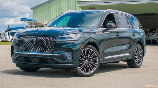 Обновление внедорожника Lincoln Aviator 2025 года разочаровало экспертов Обновление внедорожника Lincoln Aviator 2025 года разочаровало экспертов