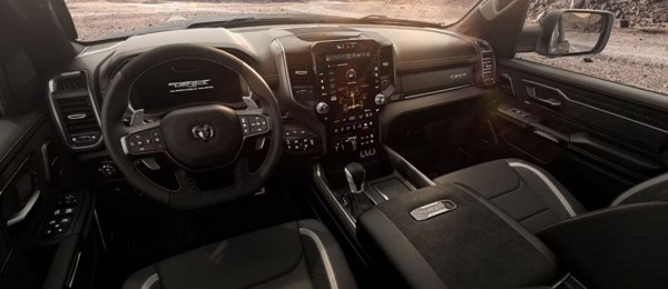 Осенью в России откроют продажи 702-сильного RAM 1500 Осенью в России откроют продажи 702-сильного RAM 1500