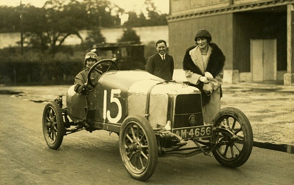 Пять лет спустя Aston Martin все еще тестирует Valhalla