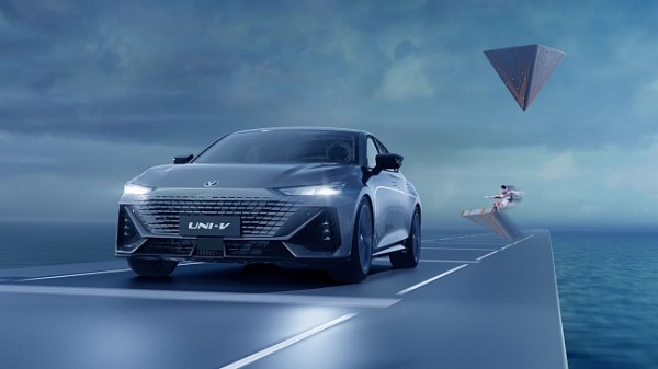 Представлен гибридный Changan