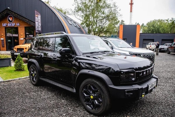 В России устроили большой тест-драйв для потенциальных претендентов на звание лучших SUV В России устроили большой тест-драйв для потенциальных претендентов на звание лучших SUV