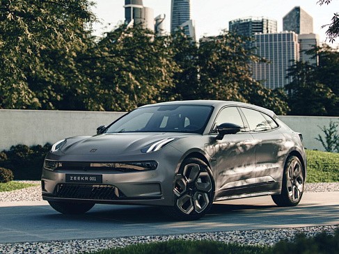 Владельцы премиальных автомобилей BMW и Porsche пересаживаются в китайский электрокар