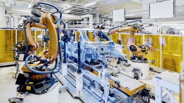 Volkswagen предупредил о сокращениях и закрытии заводов в Германии Volkswagen предупредил о сокращениях и закрытии заводов в Германии