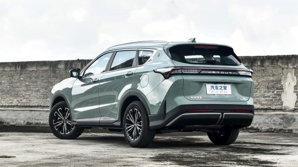 Компания Chery представила гибридный кроссовер Jetour Shanhai L7 Компания Chery представила гибридный кроссовер Jetour Shanhai L7