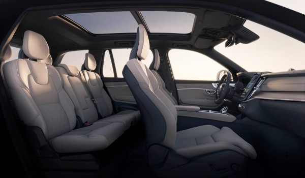Volvo XC90 остался в строю: второй рестайлинг Volvo XC90 остался в строю: второй рестайлинг