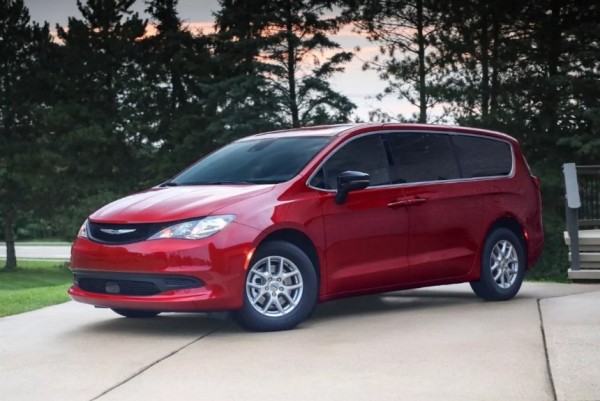 Минивэн Chrysler Voyager вернулся в строй Минивэн Chrysler Voyager вернулся в строй