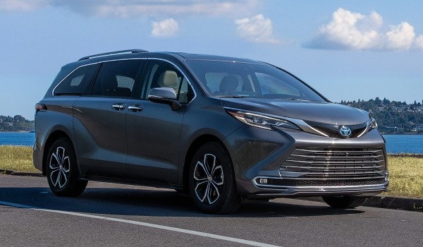 Дайджест дня: юбилейный Highlander, Соболь NN 4x4 в продаже и другие события индустрии Дайджест дня: юбилейный Highlander, Соболь NN 4x4 в продаже и другие события индустрии