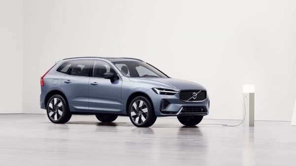 Компания Volvo пока не будет отказываться от ДВС