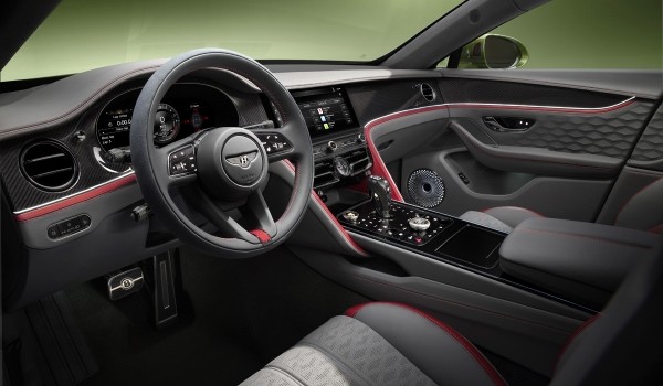 Представлен обновленный седан Bentley Flying Spur Представлен обновленный седан Bentley Flying Spur