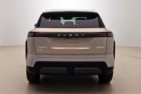 Chery Tiggo 7 с дизайном под Land Rover показали на фото Chery Tiggo 7 с дизайном под Land Rover показали на фото