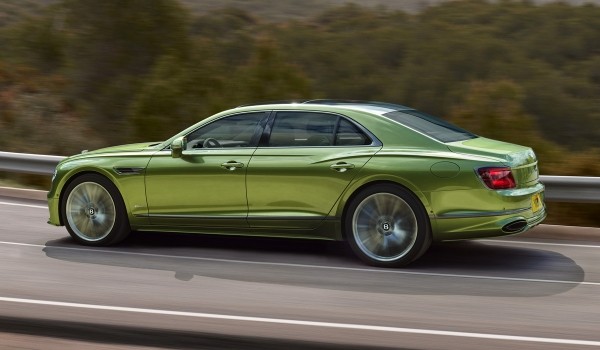 Представлен обновленный седан Bentley Flying Spur Представлен обновленный седан Bentley Flying Spur