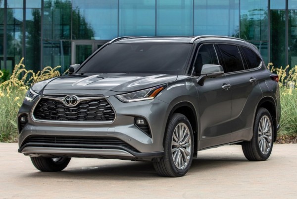 Дайджест дня: юбилейный Highlander, Соболь NN 4x4 в продаже и другие события индустрии Дайджест дня: юбилейный Highlander, Соболь NN 4x4 в продаже и другие события индустрии