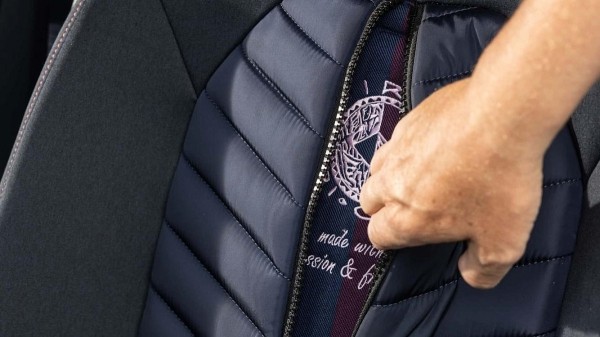 Это автокресло Volkswagen выглядит так, будто у него куртка Это автокресло Volkswagen выглядит так, будто у него куртка