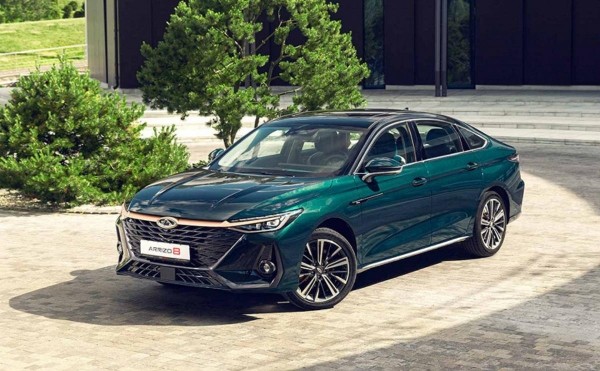 Китайская замена Toyota Camry в России получит ещё больше опций Китайская замена Toyota Camry в России получит ещё больше опций