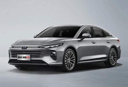 Новый Bestune T90 в России получит три комплектации Новый Bestune T90 в России получит три комплектации