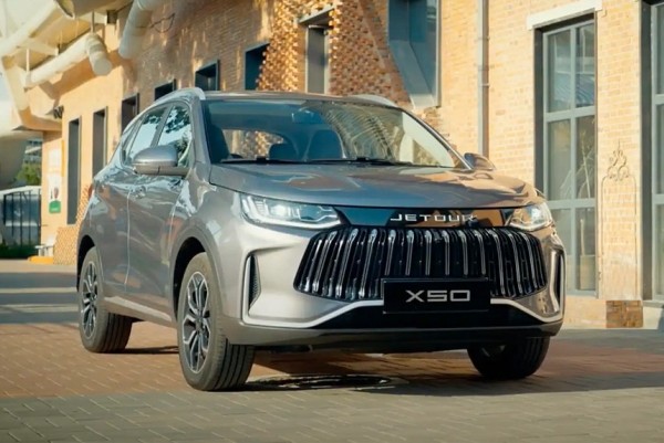 Паркетник Jetour X50: комплектации и цены в России