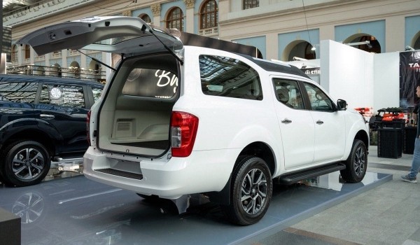 В России дебютировал внедорожник Oting Palasso В России дебютировал внедорожник Oting Palasso