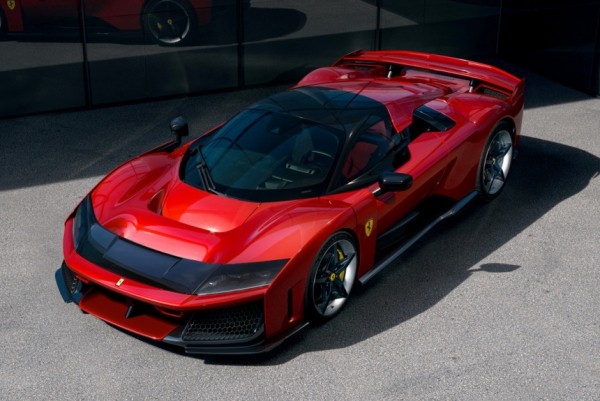Новый гиперкар Ferrari F80 продолжит дело LaFerrari Новый гиперкар Ferrari F80 продолжит дело LaFerrari